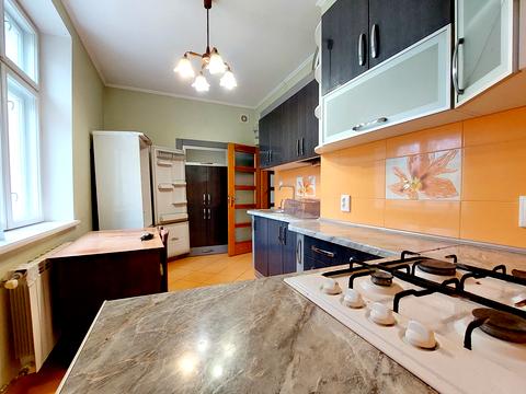 квартира за адресою Героїв Крут, 15