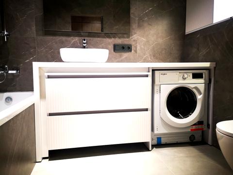 квартира за адресою Миколи Ушакова вул., 1-Б