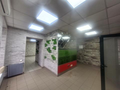 комерційна за адресою Варненська вул., 15