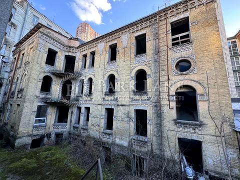 комерційна за адресою Саксаганського вул., 133-Б