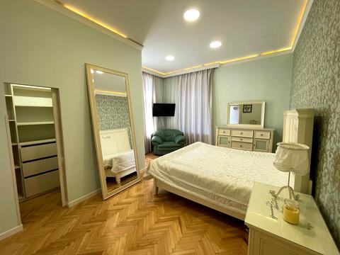 квартира за адресою Кирила і Мефодія вул., 7