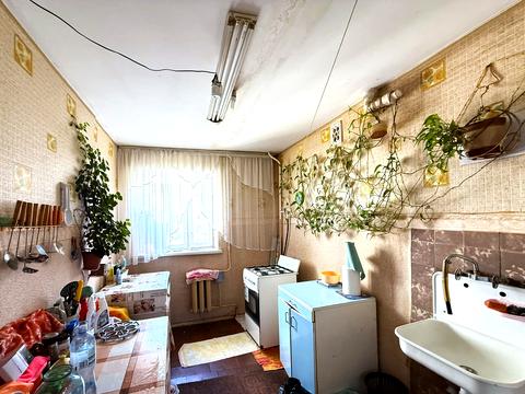 кімната за адресою Голосіївський просп. (40-річчя Жовтня), 17-Б