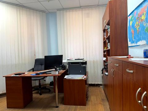 комерційна за адресою Завадського вул., 54