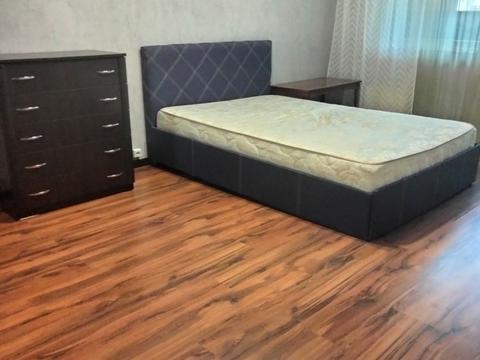 квартира за адресою Академіка Глушкова просп., 15