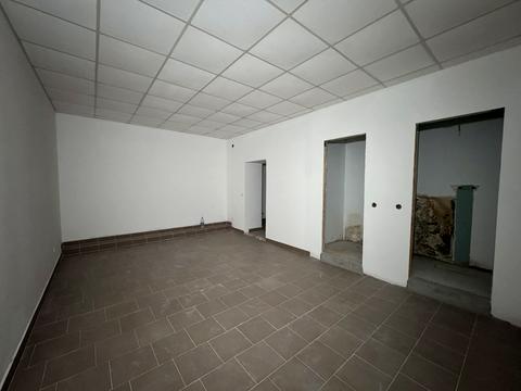 комерційна за адресою Гетьмана Мазепи вул., 11