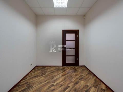 комерційна за адресою Олеся Гончара вул., 84