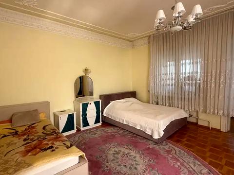 будинок за адресою Олександра Рейнгарда вул. (Арсеничева), 32