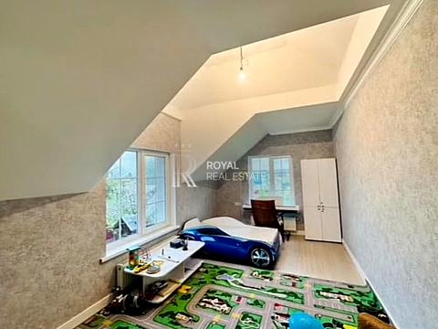 будинок за адресою Центральна вул.