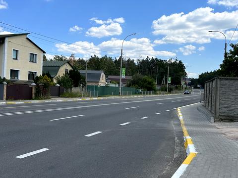 комерційна за адресою Поповича, 8А/1