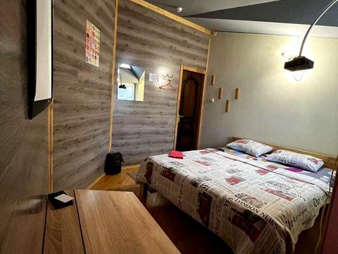 квартира за адресою Лазнева вул., 8