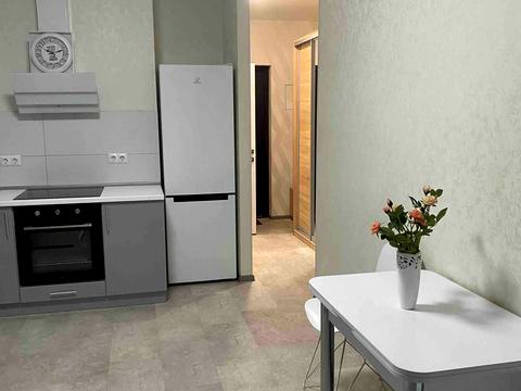 квартира за адресою Дніпровська набережна вул., 18-А