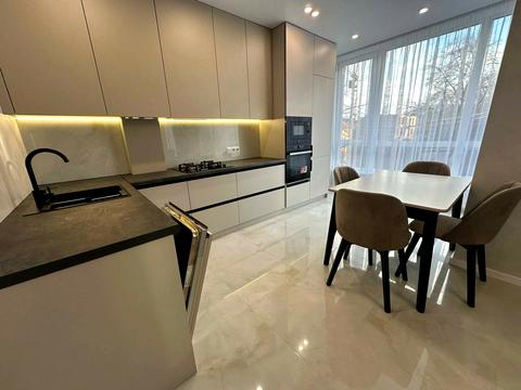 квартира за адресою Слави Стецько вул., 30