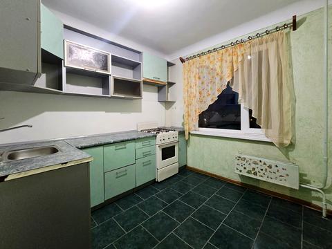 квартира за адресою Героїв Крут вул. (60 років СРСР), 3
