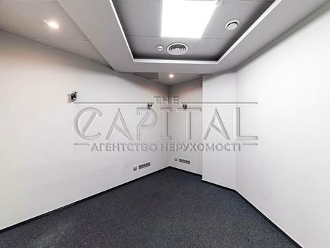 комерційна за адресою Велика Житомирська вул., 20