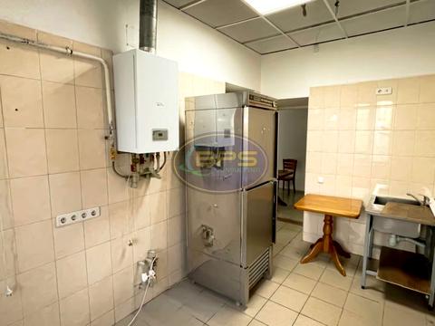 комерційна за адресою Жуковського, 38