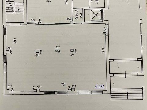 комерційна за адресою Кам'янецька вул., 1