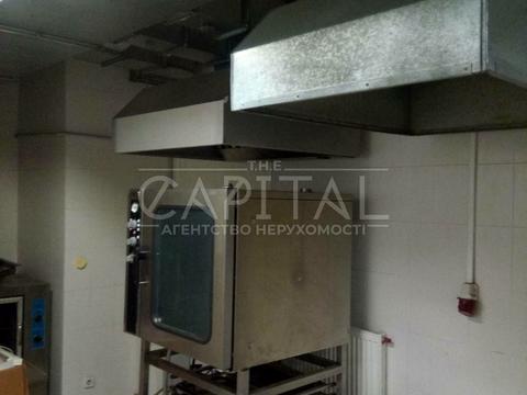 комерційна за адресою Вадима Гетьмана вул., 6