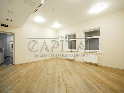 коммерческая по адресу Вячеслава Липинского ул. (Чапаева), 66