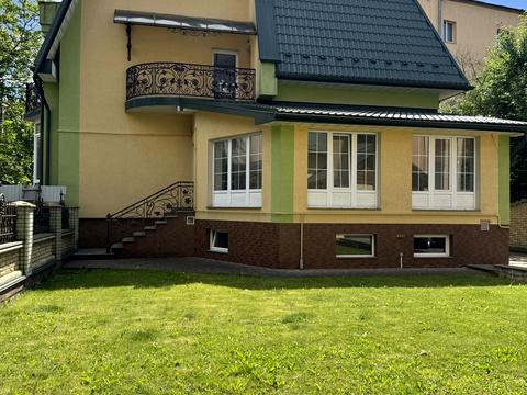 дом по адресу Ивано-Франковск, Матейко ул., 30В