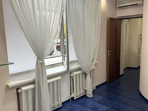 коммерческая по адресу Владимира Ивасюка просп. (Героїв Сталінграду), 6