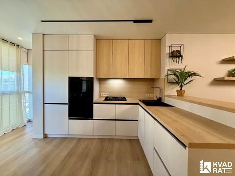 квартира за адресою Степана Бандери вул., 1