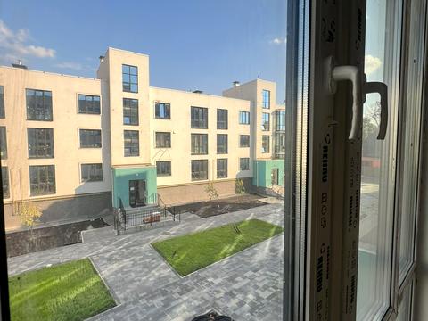 квартира по адресу Защитников ул., 11