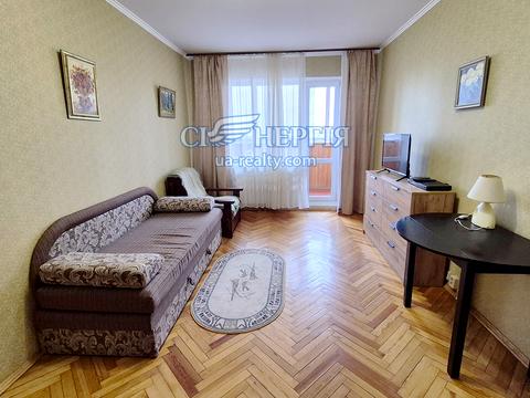 квартира за адресою Квітневий пров., 8