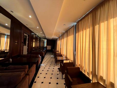 коммерческая по адресу гвардійська, 1