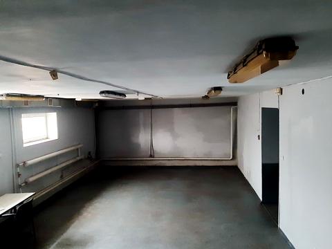 комерційна за адресою Радистів вул., 54