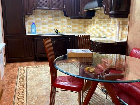 квартира за адресою Прилужна вул., 4/15