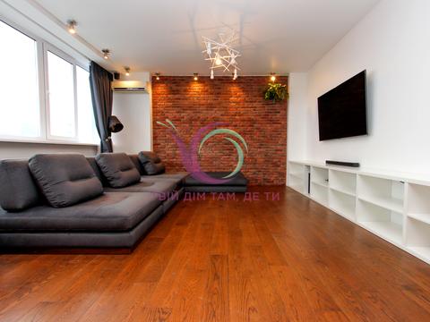 квартира за адресою Авіаконструктора Ігоря Сікорського вул. (Танкова), 1