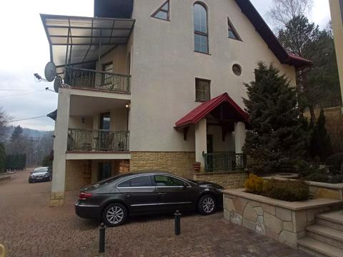 дом по адресу Свободи ул.