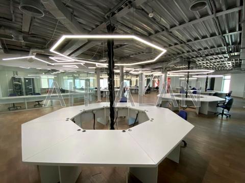 комерційна за адресою Київ, Дегтярівська вул., 27