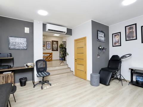 комерційна за адресою Новгородська, 49а
