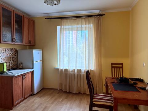 квартира за адресою Київ, Олени Пчілки вул., 4