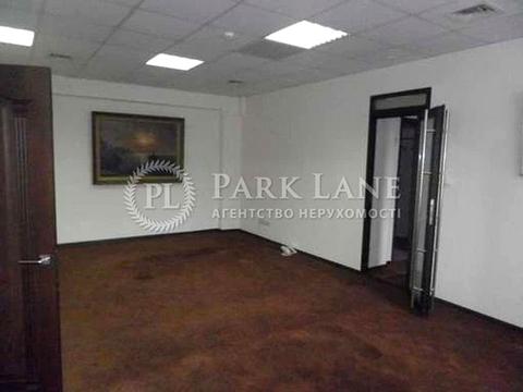 комерційна за адресою Володимирська вул., 77-А