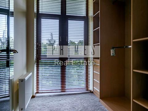 будинок за адресою Осіння