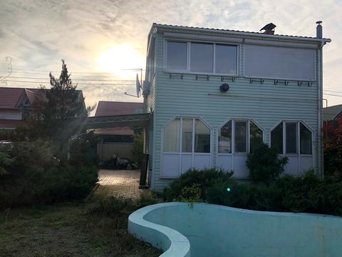 будинок за адресою Набережна вул.