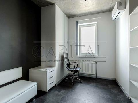 комерційна за адресою Київ, Срібнокільська вул., 1