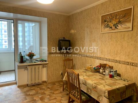 квартира за адресою Андрія Верхогляда вул. (Михайла Драгомирова), 2