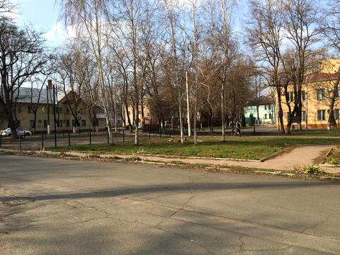комерційна за адресою Шевченка вул., 5