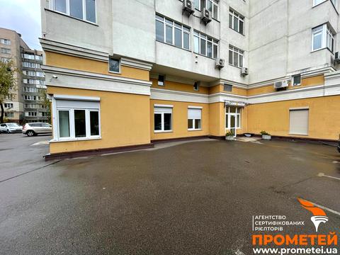 комерційна за адресою Вадима Гетьмана вул., 30-Б