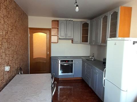 квартира за адресою Анни Ахматової вул., 3