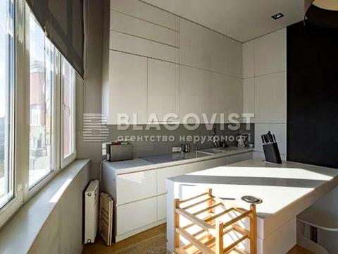 квартира за адресою Степана Рудницького вул. (Академіка Вільямса), 3/7