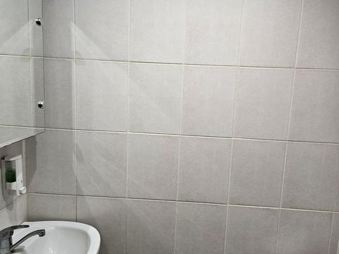 коммерческая по адресу Драгоманова ул., 6-А