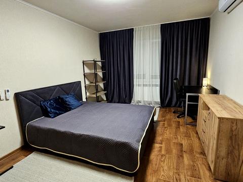 квартира за адресою Ревуцького вул., 54