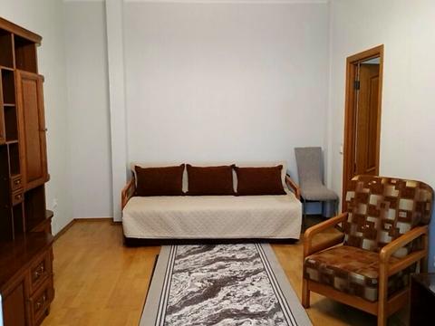 квартира по адресу Строителей ул., 30