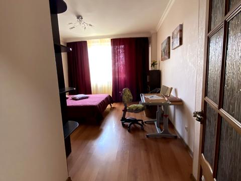квартира за адресою Раїси Окіпної вул., 8