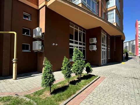 комерційна за адресою Рівненська вул., 12-Б
