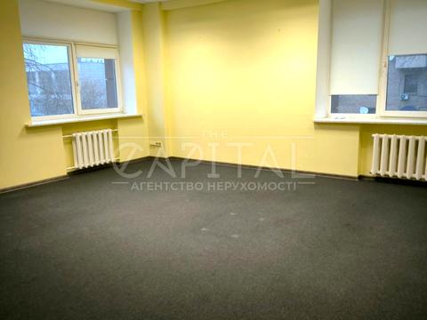 коммерческая по адресу Calle Dilova ул. (Димитрова), 5-Б